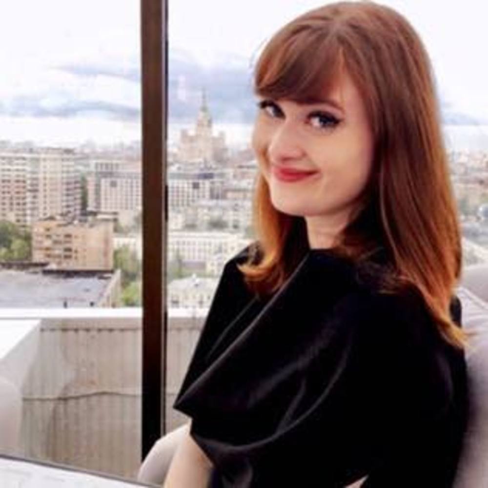 Meet your Posher, Becca